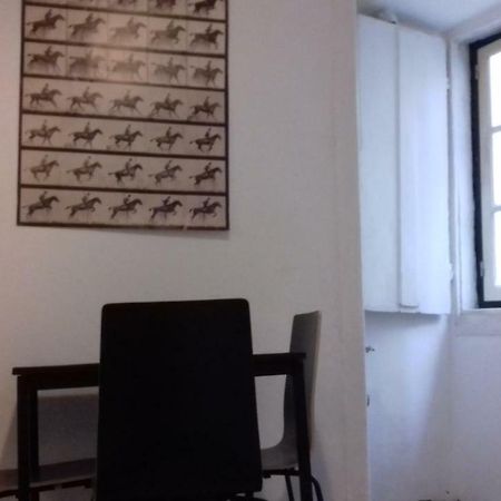 City Center | Chiado Typical Small Flat Lisbon Luaran gambar