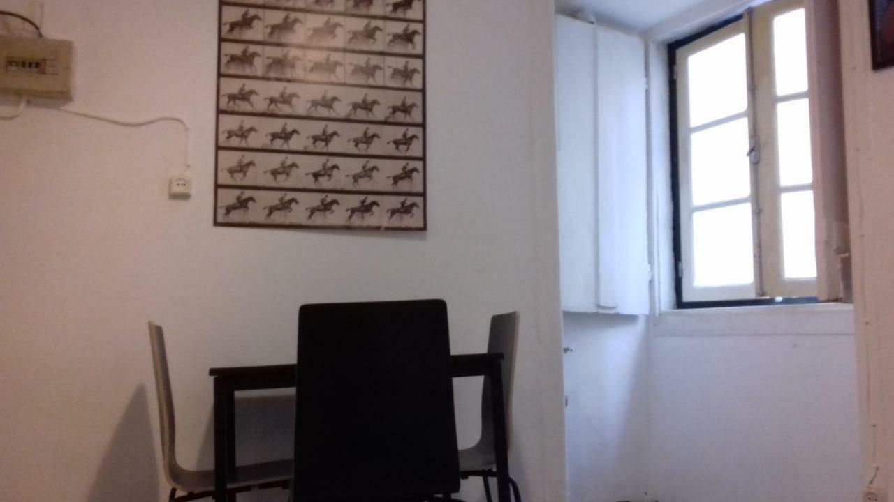 City Center | Chiado Typical Small Flat Lisbon Luaran gambar